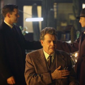 Fringe: una delle prime immagini dell'episodio musicale Brown Betty