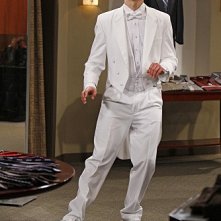 Jim Parsons in un momento dell'episodio The Pants Alternative di The Big Bang Theory