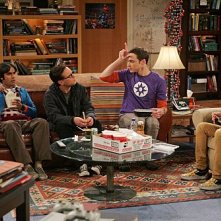The Big Bang Theory: Johnny Galecki, Simon Helberg, Kunal Nayyar e Jim Parsons nell'episodio The Spaghetti Catalyst