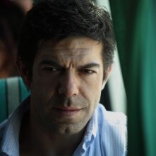 Un'immagine di Pierfrancesco Favino dal film Cosa voglio di più