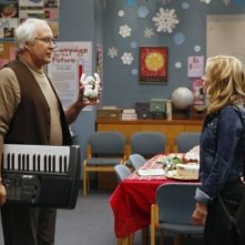 Community: Chevy Chase e Gillian Jacobs nell'episodio Comparative Religion
