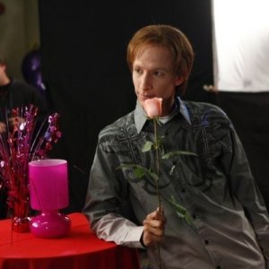Community: Danny Pudi nell'episodio Basic Genealogy