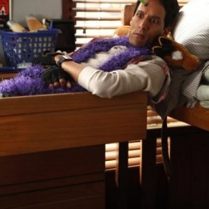 Community: Danny Pudi nell'episodio Communication Studies
