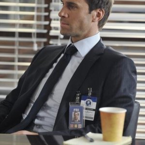 Flashforward: Joseph Fiennes in una scena dell'episodio Let No Man Put Asunder
