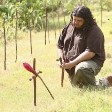 Jorge Garcia in un momento dell'episodio Everybody Loves Hugo di Lost