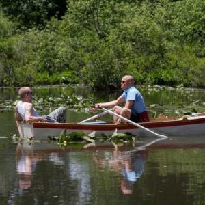 Ben Foster e Woody Harrelson in una sequenza del drammatico The Messenger