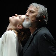 Federica Vincenti in scena con 'il mercante di Venezia in prova' con Moni Ovadia (Teatro Argentina-Roma 2010)
