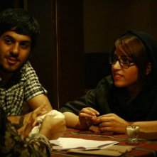 Negar Shaghaghi e Hamed Behdad in un'immagine del film I gatti persiani