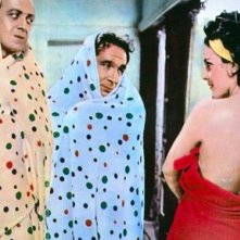 Raimondo Vianello Con Ugo Tognazzi In Noi Siamo Due Evasi 152984