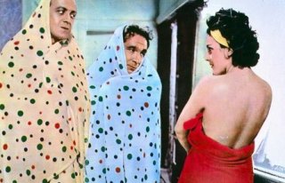 Raimondo Vianello con Ugo Tognazzi in Noi siamo due evasi