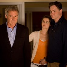 Harrison Ford, Keri Russell e Brendan Fraser in una scena del film Extraordinary Measures