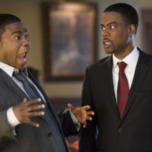 Martin Lawrence e Columbus Short in una scena della commedia Festa col morto