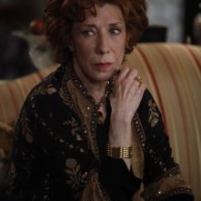 Lily Tomlin nella premiere della stagione 3 di Damages