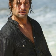 Josh Holloway in una scena dell'episodio The Last Recruit di Lost