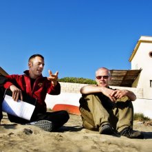 Elio Germano e il regista Daniele Luchetti sul set del film La nostra vita