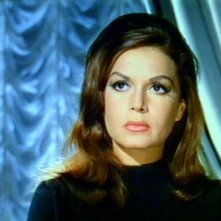 Eva Bartok in una scena del thriller Sei donne per l'assassino