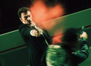 Johnny Hallyday, killer in azione nel film Vendicami