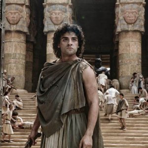 Oscar Isaac in un'immagine del film Agora