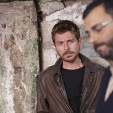 Sergio Friscia e Claudio Gioè in una scena di Squadra antimafia - Palermo oggi 2