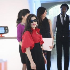 Ugly Betty: America Ferrera in una scena dell'episodio Million Dollar Smile