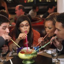Ugly Betty: Rich Sommer, Brian Stokes Mitchell, Vanessa Williams ed America Ferrera nell'episodio Fire and Nice