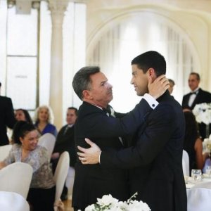 Ugly Betty: Tony Plana ed Adam Rodriguez nell'episodio The Past Presents the Future