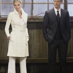 Flashforward: Neil Jackson e Rachel Roberts in una scena dell'episodio The Garden of Forking Paths