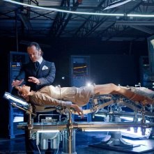 Gil Bellows ed Erica Durance in una sequenza dell'episodio Charade di Smallville