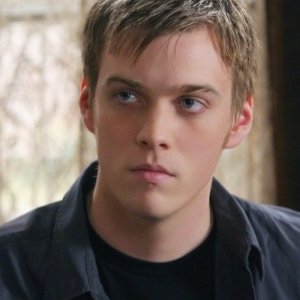 Jake Abel nell'episodio Point of No Return di Supernatural