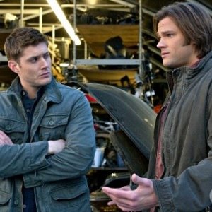 Jensen Ackles e Jared Padalecki nell'episodio Two Minutes to Midnight di Supernatural