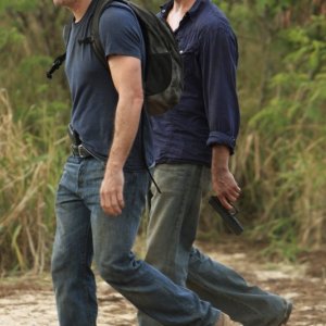 Josh Holloway e Matthew Fox nell'episodio The Cadidate di Lost