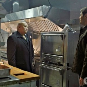 King Lau e Jensen Ackles nell'episodio Hammer of the Gods di Supernatural