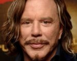 Mickey Rourke nei panni di Gengis Khan