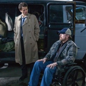 Misha Collins e Jim Beaver nell'episodio Two Minutes to Midnight di Supernatural