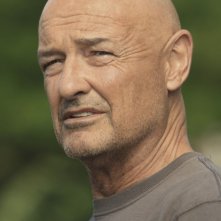 Un primo piano di Terry O'Quinn dall'episodio The Cadidate di Lost
