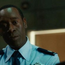 Don Cheadle in un'immagine del film Iron Man 2