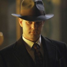 Fringe: Joshua Jackson nell'episodio musicale Brown Betty