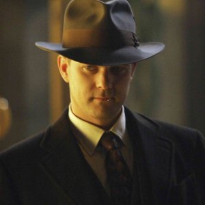Fringe: Joshua Jackson nell'episodio musicale Brown Betty