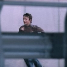 Lorenzo Valvassori in fuga dal passato nel film La fisica dell'acqua