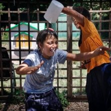 Un'immagine della spensieratezza dei bambini dal film Sotto il Celio Azzurro