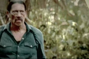 Predators - Clip 'Cuchillo'