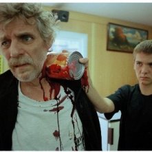 Una sequenza splatter di Tender Son - The Frankenstein Project