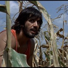 George Eastman in una scena del thriller Semaforo Rosso (Cani arrabbiati)