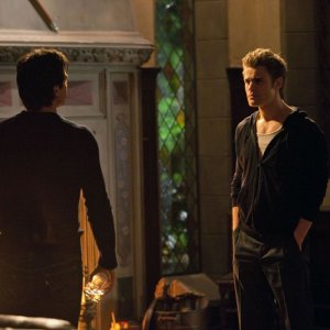 Una sequenza dell'episodio Blood Brothers di Vampire Diaries con Ian Somerhalder e Paul Wesley