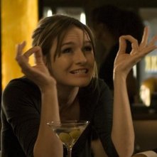 Emily Mortimer in una scena del film City Island