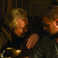 Il Regista Ridley Scott Dirige Russell Crowe Nel Film Robin Hood 160389