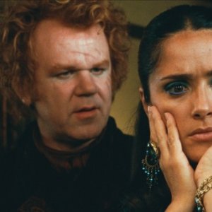 John C. Reilly e Salma Hayek in un'immagine del film Cirque du Freak: The Vampire's Assistant (2009)