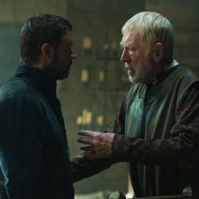 Russell Crowe e Max von Sydow nel film Robin Hood