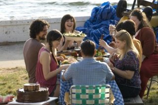 Un'immagine della pazza famiglia dei Rizzo, protagonista della commedia City Island