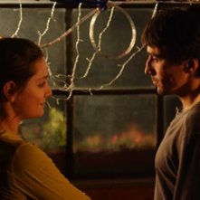 Giovanna Mezzogiorno e Massimo De Santis in una scena del film Sono viva